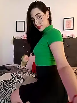 Snapshot of RoseNyx chatting on 02/05/26, 03:49 RoseNyx online show from 02/05/26, 03:49