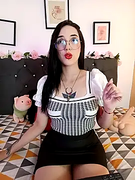 Snapshot of RoseNyx chatting on 02/06/26, 08:45 RoseNyx online show from 02/06/26, 08:45