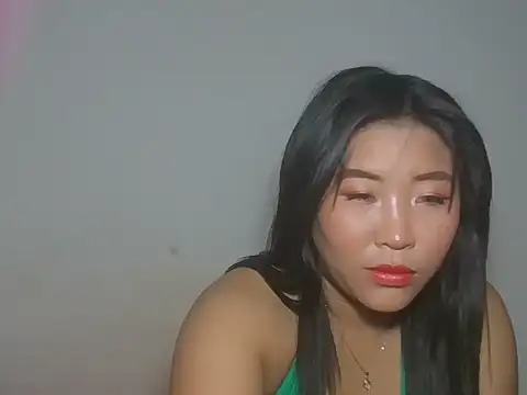 Zyeiii online show from 04/04/26, 07:11