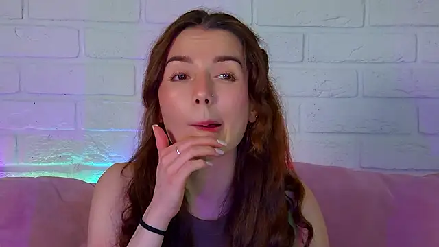 VanessaVienne online show from 04/24/26, 05:04