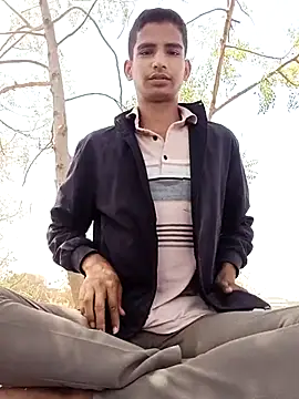 Snapshot of sahilcute1 chatting on 04/11/26, 06:07 sahilcute1 online show from 04/11/26, 06:07