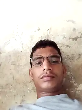Snapshot of sahilcute1 chatting on 04/14/26, 12:33 sahilcute1 online show from 04/14/26, 12:33