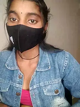 Erotic-Girl online show from 01/12/26, 03:06