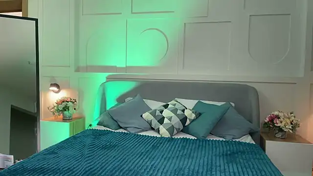  SilkyShadow  online show from 04/23/26, 01:07