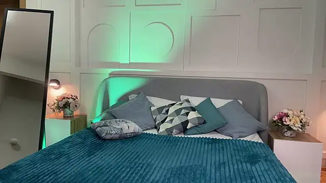  SilkyShadow  online show from 04/24/26, 12:57