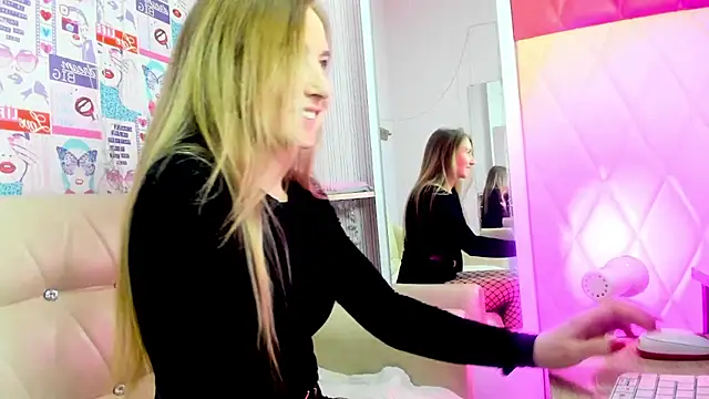 Lana Heels online show from 01/12/26, 09:47