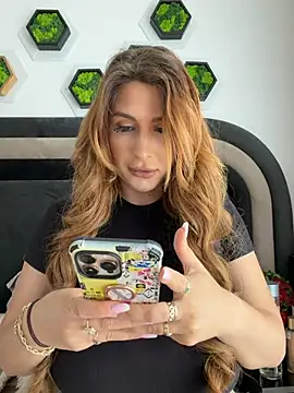 Snapshot of LucyBridgette chatting on 06/04/26, 11:16 LucyBridgette online show from 06/04/26, 11:16