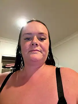 Snapshot of carinabro10 chatting on 01/10/26, 08:05 carinabro10 online show from 01/10/26, 08:05