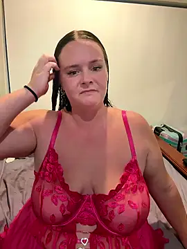 Snapshot of carinabro10 chatting on 01/13/26, 08:52 carinabro10 online show from 01/13/26, 08:52