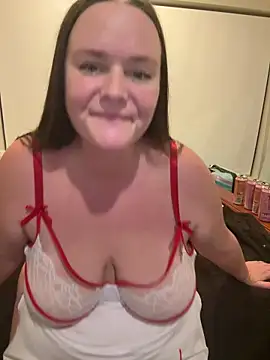 Snapshot of carinabro10 chatting on 02/07/26, 09:02 carinabro10 online show from 02/07/26, 09:02