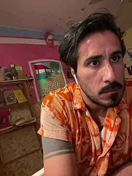 Snapshot of antondilorenzo chatting on 02/05/26, 07:35 antondilorenzo online show from 02/05/26, 07:35