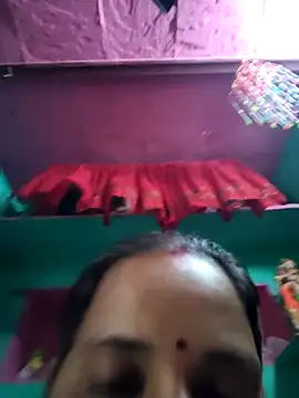 Snapshot of Reena_lodha chatting on 06/29/26, 10:15 Reena lodha online show from 06/29/26, 10:15