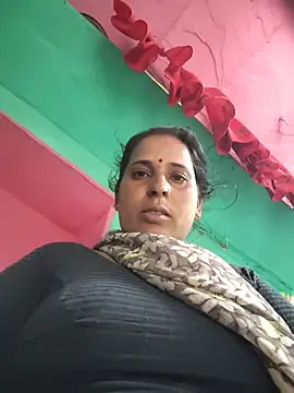 Snapshot of Reena_lodha chatting on 07/10/26, 10:51 Reena lodha online show from 07/10/26, 10:51