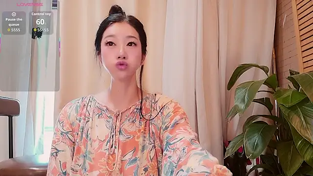 neinei bao online show from 07/08/26, 12:26