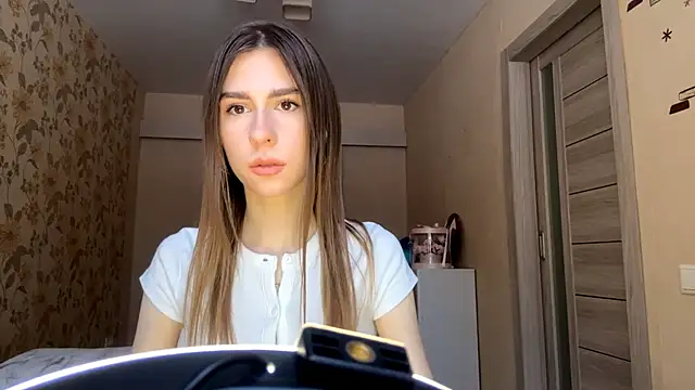 ElsieKuhlmann online show from 01/11/26, 08:08