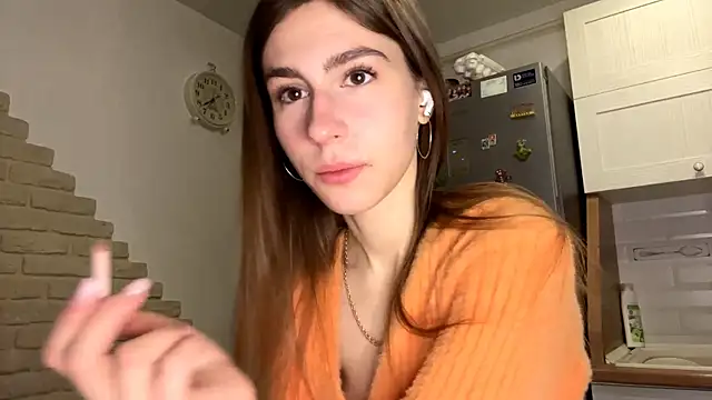 ElsieKuhlmann online show from 02/12/26, 05:13