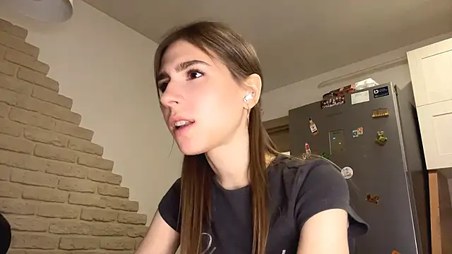 ElsieKuhlmann online show from 03/01/26, 08:11