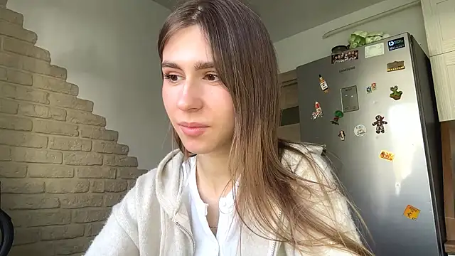 ElsieKuhlmann online show from 04/19/26, 08:02