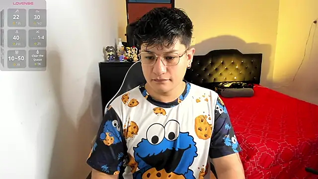 Snapshot of Theo_Rowan chatting on 01/09/26, 11:24 Theo Rowan online show from 01/09/26, 11:24