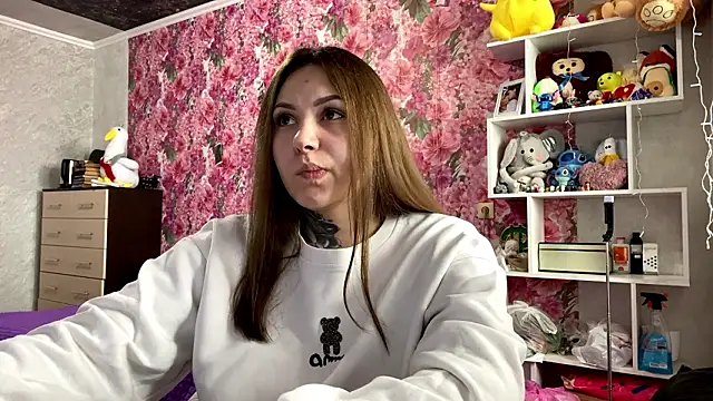 TraciBallena online show from 02/24/26, 07:17