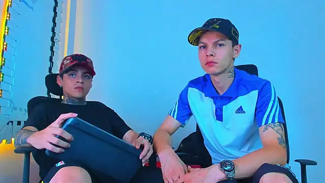 Snapshot of Thomas-Wil chatting on 02/26/26, 08:19 Thomas-Wil online show from 02/26/26, 08:19