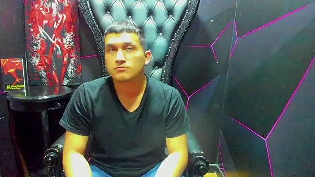 Lucca Moretti online show from 01/08/26, 03:36