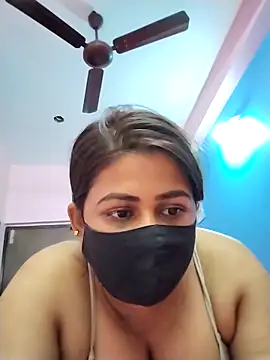 pinkihot23 online show from 03/08/26, 08:51