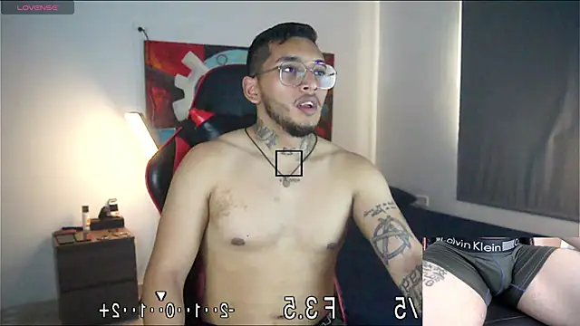 Snapshot of EvanVelvet chatting on 02/12/26, 04:24 EvanVelvet online show from 02/12/26, 04:24