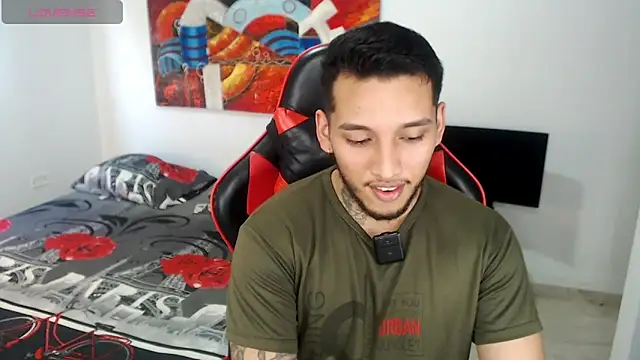 Snapshot of EvanVelvet chatting on 03/01/26, 09:39 EvanVelvet online show from 03/01/26, 09:39