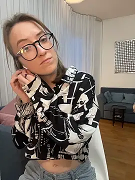 Persephone Kore online show from 03/30/26, 04:19