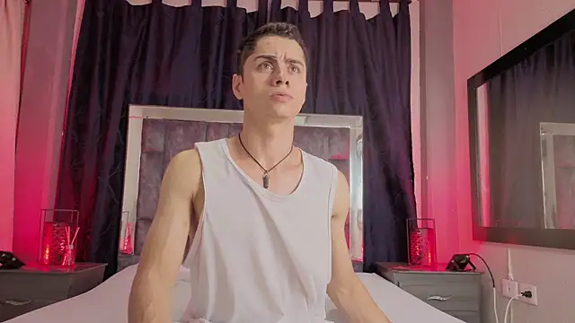 LeoMonnroe online show from 02/10/26, 07:40