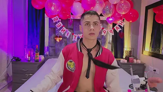 LeoMonnroe online show from 02/12/26, 07:53