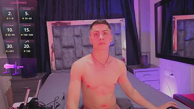 LeoMonnroe online show from 04/22/26, 08:32