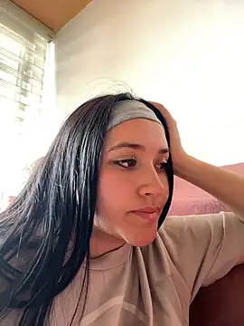 Veronica Wins  online show from 02/16/26, 06:26