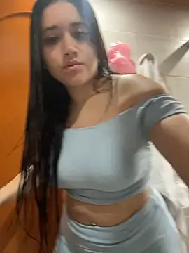 Veronica Wins  online show from 04/02/26, 04:04