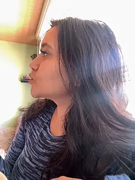 Veronica Wins  online show from 04/22/26, 04:08