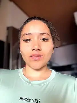 Veronica Wins  online show from 07/05/26, 03:08