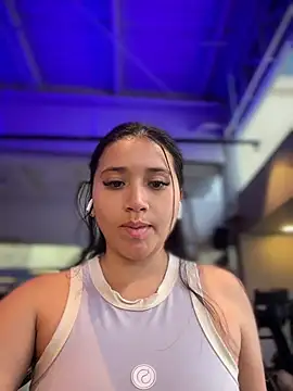 Veronica Wins  online show from 07/28/26, 07:39