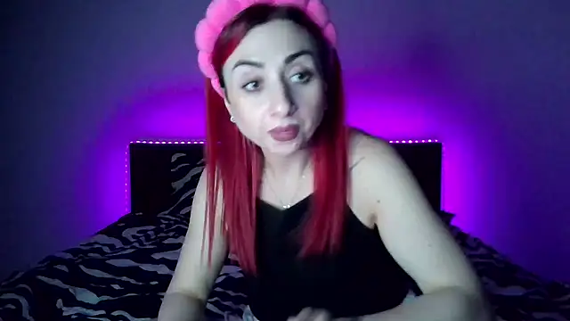 Snapshot of JessicaShorty4U chatting on 05/08/26, 07:08 JessicaShorty4U online show from 05/08/26, 07:08