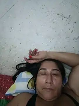 PatriciaGrajales online show from 04/15/26, 08:53