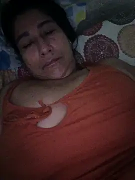 PatriciaGrajales online show from 04/17/26, 01:58