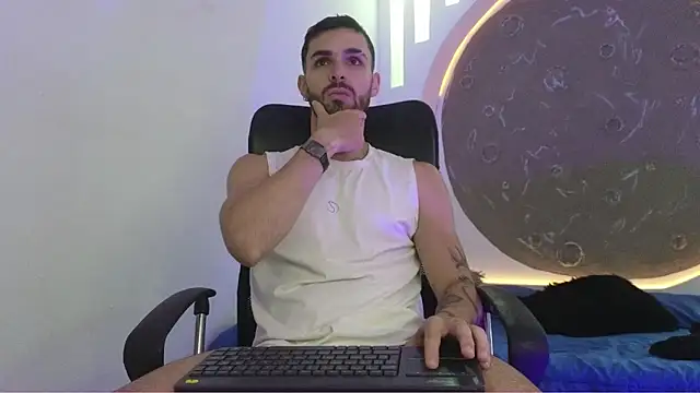 Apolo lux1 online show from 03/18/26, 09:18