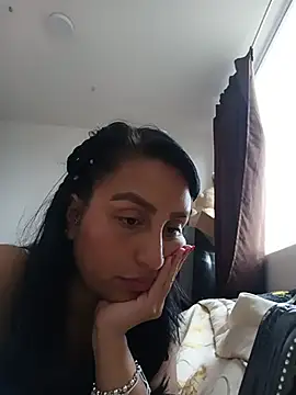 LunaRouuse  online show from 05/15/26, 03:52