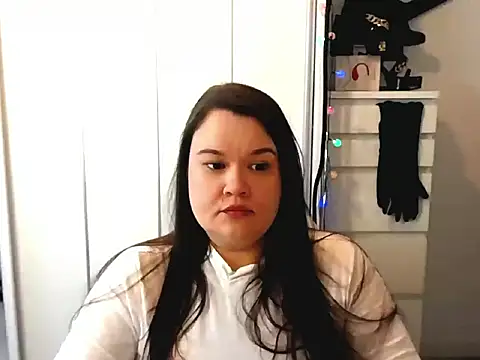 Snapshot of HollyDanceSoul chatting on 02/24/26, 08:23 HollyDanceSoul online show from 02/24/26, 08:23