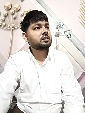 Snapshot of Pulkeet1433 chatting on 04/06/26, 02:40 Pulkeet1433 online show from 04/06/26, 02:40