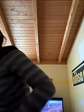 Snapshot of Marina_und_Jayden chatting on 01/10/26, 12:40 Marina und Jayden online show from 01/10/26, 12:40