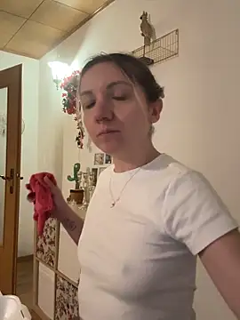 Snapshot of Marina_und_Jayden chatting on 02/22/26, 07:01 Marina und Jayden online show from 02/22/26, 07:01