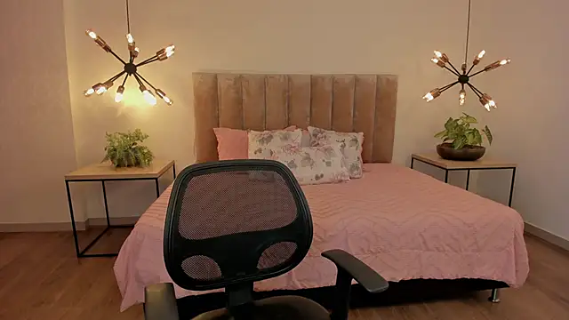 Abriil cutee online show from 02/28/26, 10:33