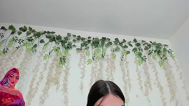 lizz lunna online show from 04/18/26, 12:14