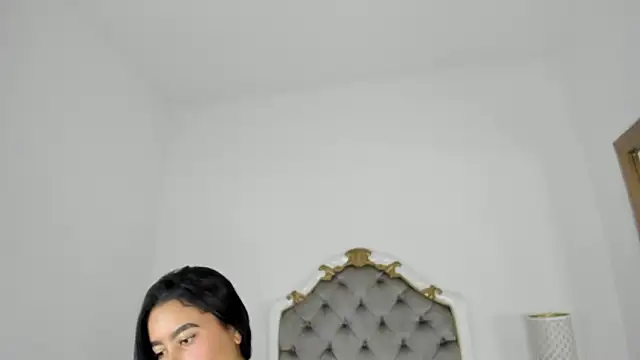 paulina lux online show from 01/31/26, 07:56